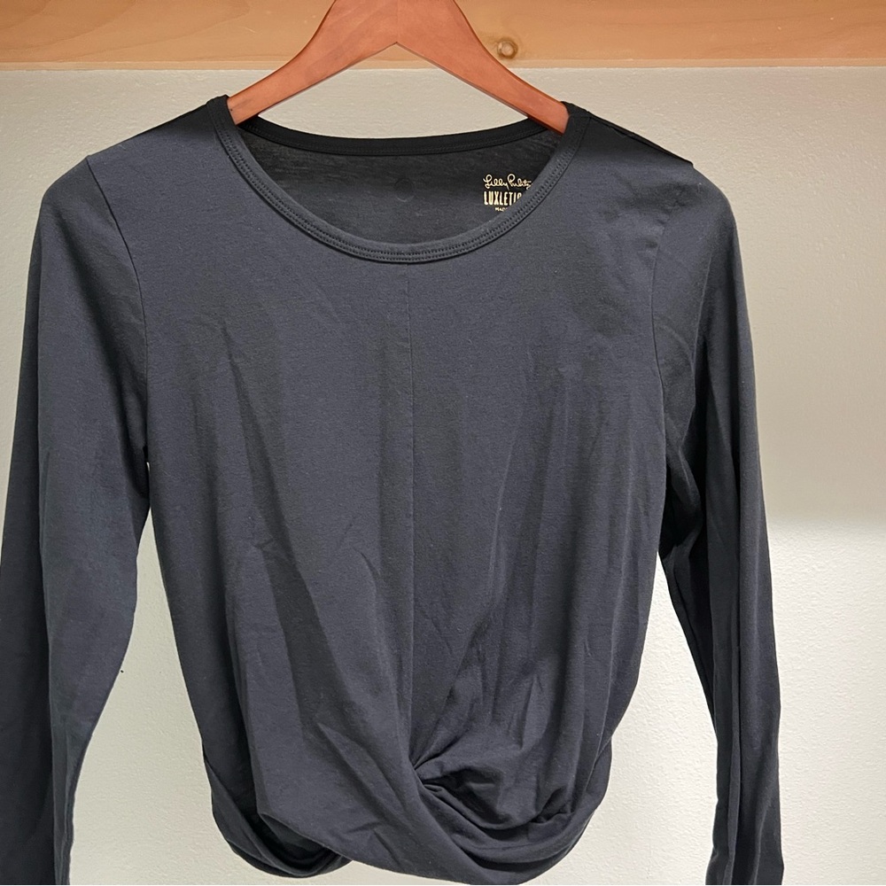 Lilly Pulitzer Charcoal Long Sleeve Top | Women’s Size M | Classic & Chic